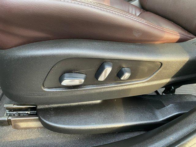 used 2020 Cadillac XT6 car, priced at $29,291