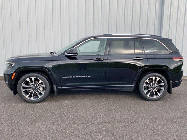 used 2022 Jeep Grand Cherokee car, priced at $36,594