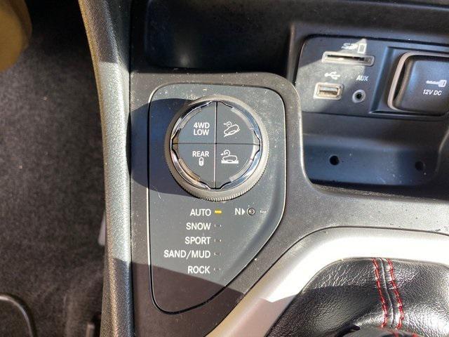 used 2015 Jeep Cherokee car, priced at $9,230