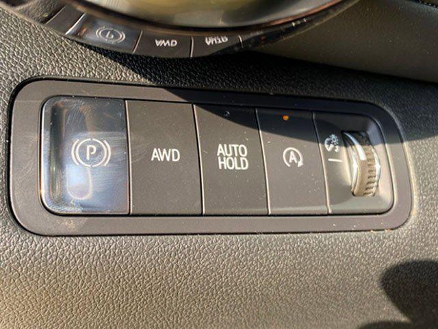 new 2026 Chevrolet Equinox car, priced at $33,870