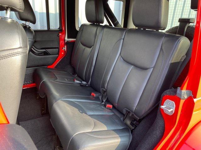 used 2015 Jeep Wrangler Unlimited car, priced at $14,480
