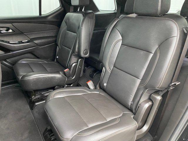 used 2022 Chevrolet Traverse car, priced at $32,590