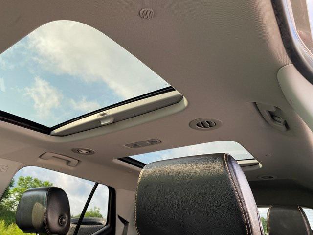 used 2019 Chevrolet Traverse car, priced at $23,291