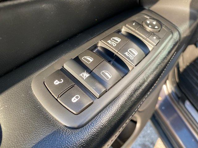 used 2015 Jeep Grand Cherokee car, priced at $10,980