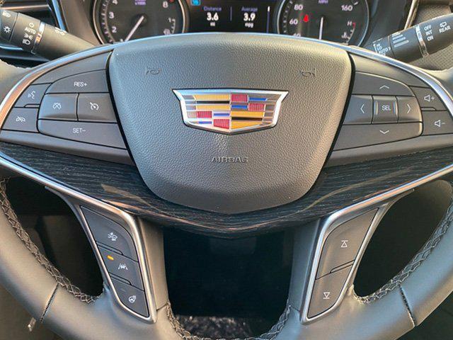 new 2025 Cadillac XT5 car, priced at $57,465