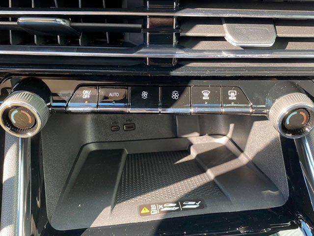 new 2025 Chevrolet Traverse car, priced at $44,945