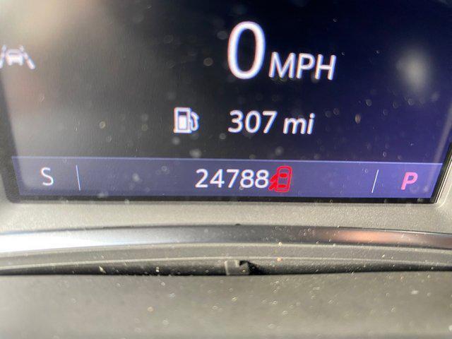 used 2022 Chevrolet Traverse car, priced at $35,291