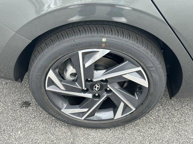 new 2025 Hyundai Elantra car, priced at $24,422
