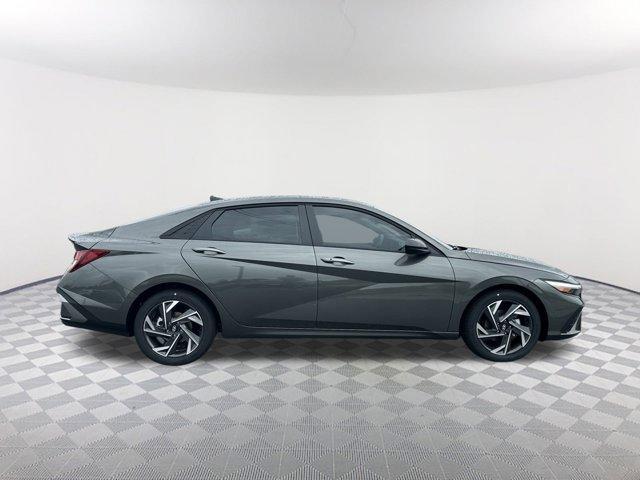new 2025 Hyundai Elantra car, priced at $24,422