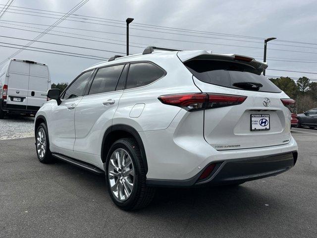 used 2023 Toyota Highlander car, priced at $31,990