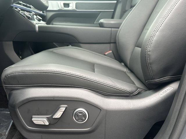 new 2025 Hyundai SANTA FE HEV car, priced at $46,085