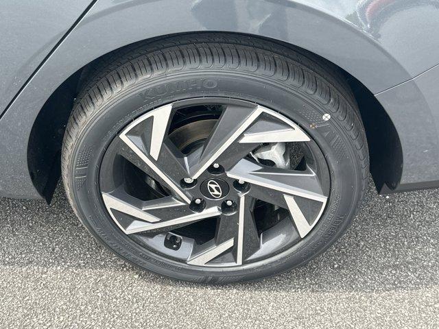 new 2025 Hyundai Elantra car, priced at $24,387