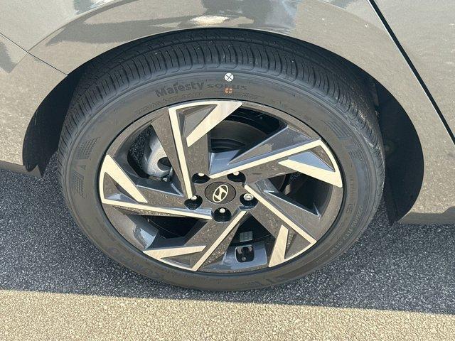 new 2025 Hyundai Elantra car, priced at $24,389