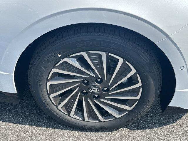 new 2025 Hyundai Sonata Hybrid car, priced at $39,239