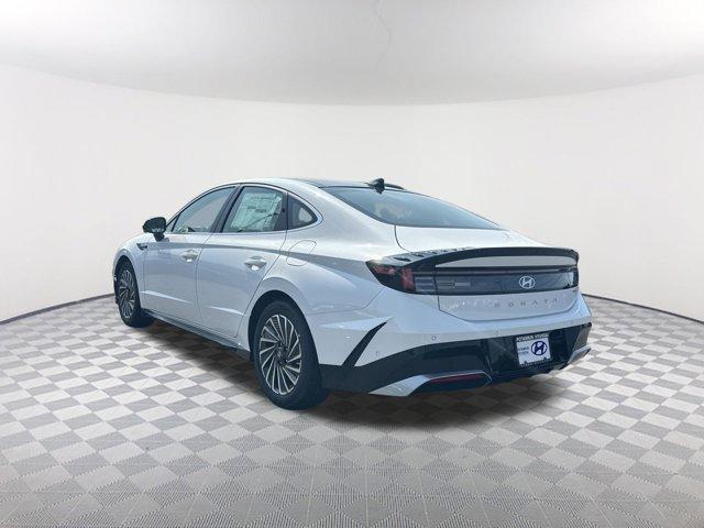 new 2025 Hyundai Sonata Hybrid car, priced at $39,239
