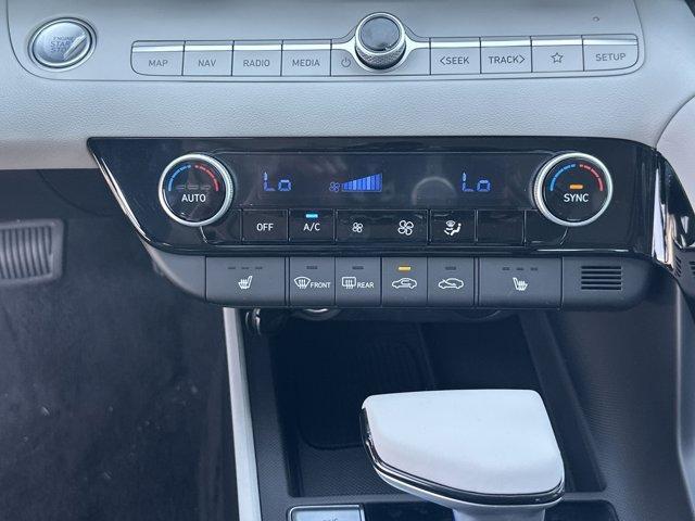 new 2025 Hyundai Elantra car, priced at $27,869