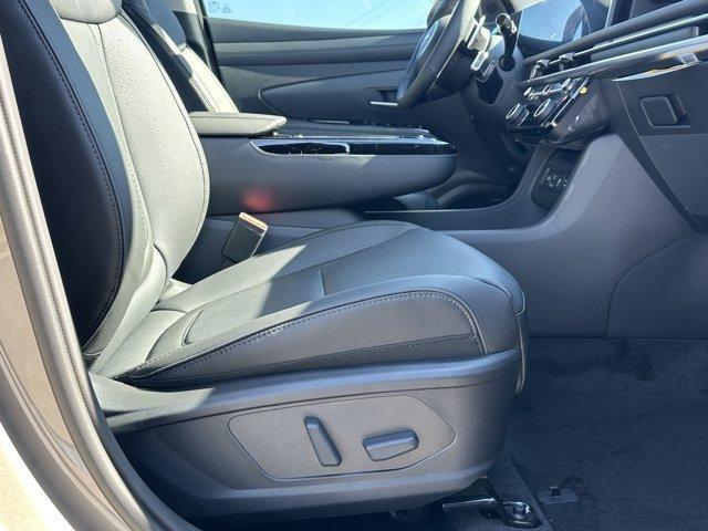 new 2026 Hyundai TUCSON Hybrid car, priced at $43,298
