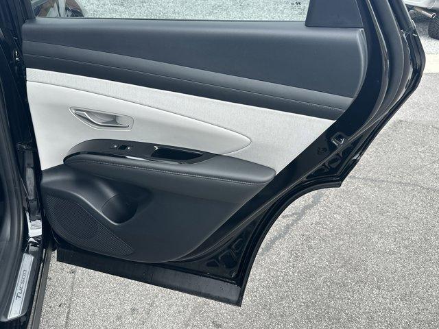 new 2025 Hyundai TUCSON Hybrid car, priced at $41,982