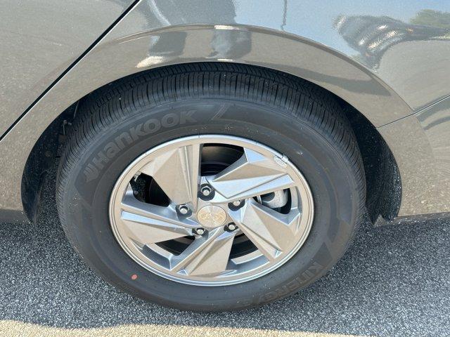 new 2025 Hyundai Elantra car, priced at $24,010