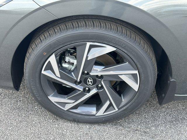 new 2025 Hyundai Elantra car, priced at $24,467