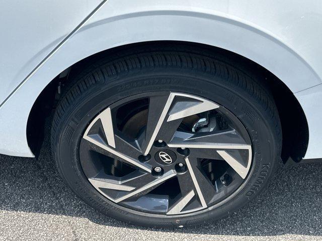 new 2025 Hyundai Elantra car, priced at $24,875