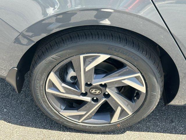 new 2025 Hyundai Elantra car, priced at $24,467