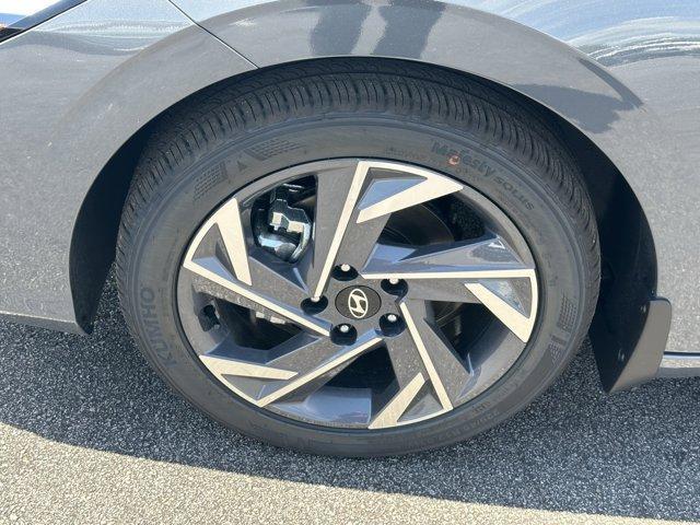 new 2025 Hyundai Elantra car, priced at $24,467