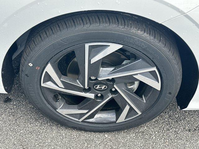 new 2025 Hyundai Elantra car, priced at $24,875