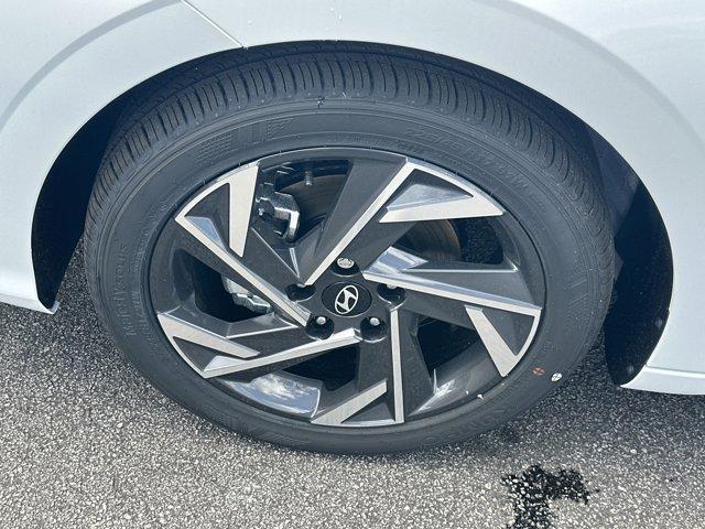new 2025 Hyundai Elantra car, priced at $24,875