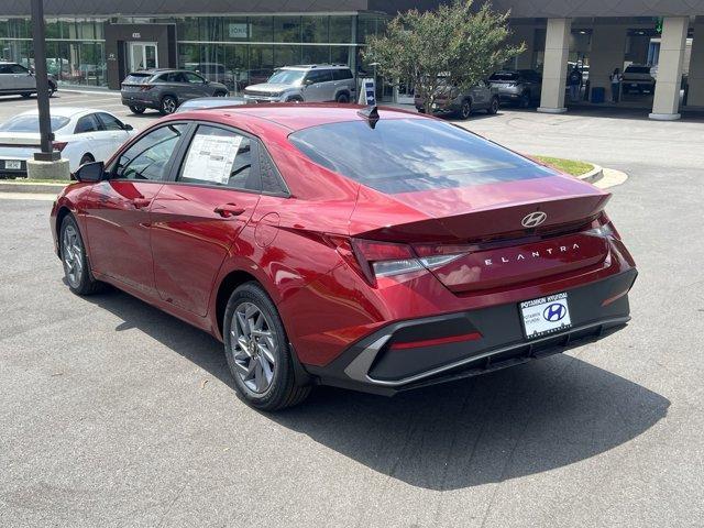 new 2024 Hyundai Elantra car, priced at $24,658