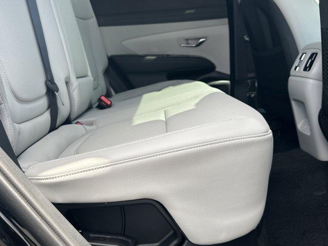 new 2025 Hyundai TUCSON Hybrid car, priced at $42,592