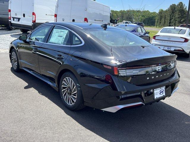 new 2024 Hyundai Sonata Hybrid car, priced at $30,843