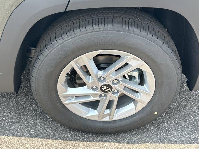 new 2025 Hyundai Tucson car, priced at $30,037