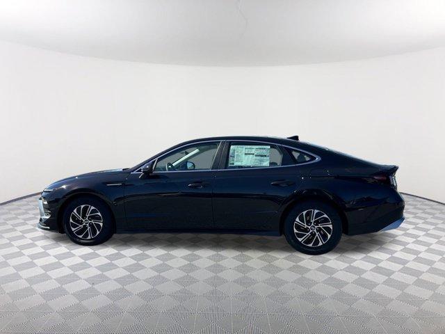new 2026 Hyundai Sonata Hybrid car, priced at $30,182