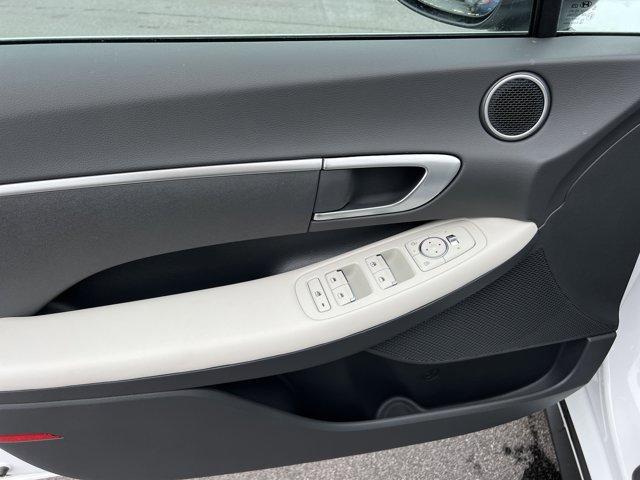 new 2025 Hyundai Sonata car, priced at $28,078