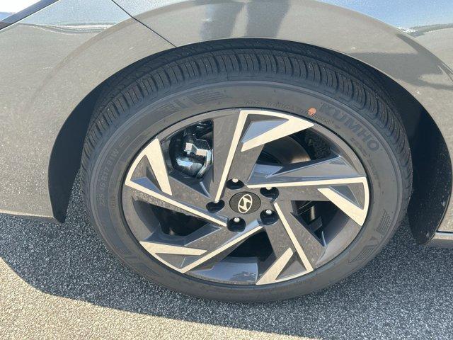new 2025 Hyundai Elantra car, priced at $24,494
