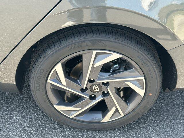 new 2025 Hyundai Elantra car, priced at $24,494