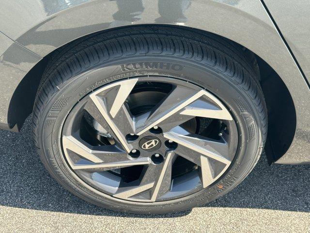 new 2025 Hyundai Elantra car, priced at $24,494