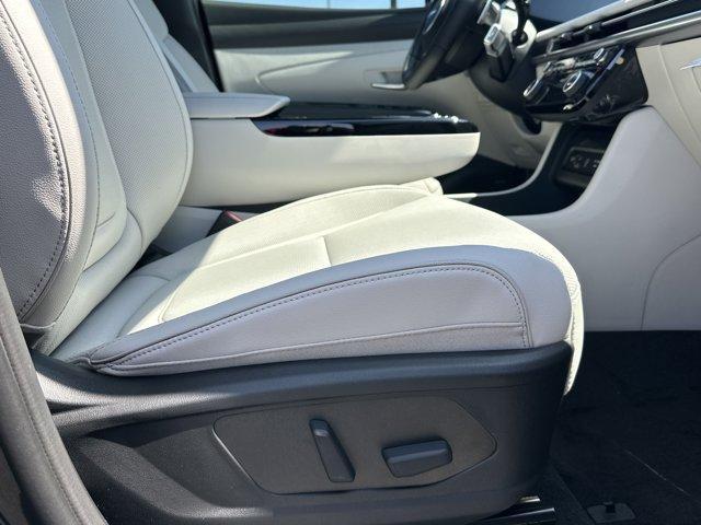 new 2025 Hyundai TUCSON Hybrid car