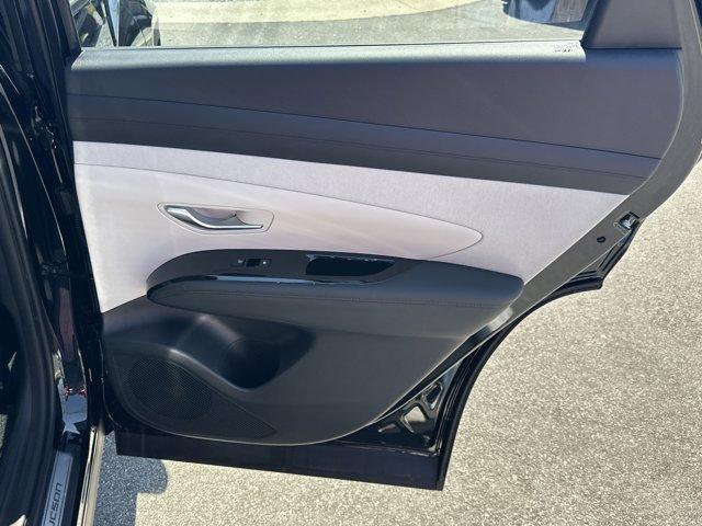 new 2025 Hyundai TUCSON Hybrid car
