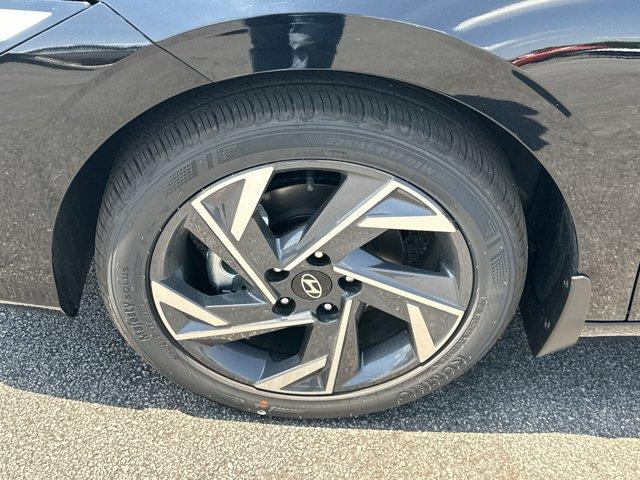 new 2025 Hyundai Elantra car, priced at $24,428