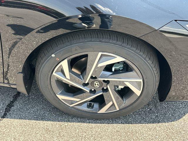 new 2025 Hyundai Elantra car, priced at $24,428