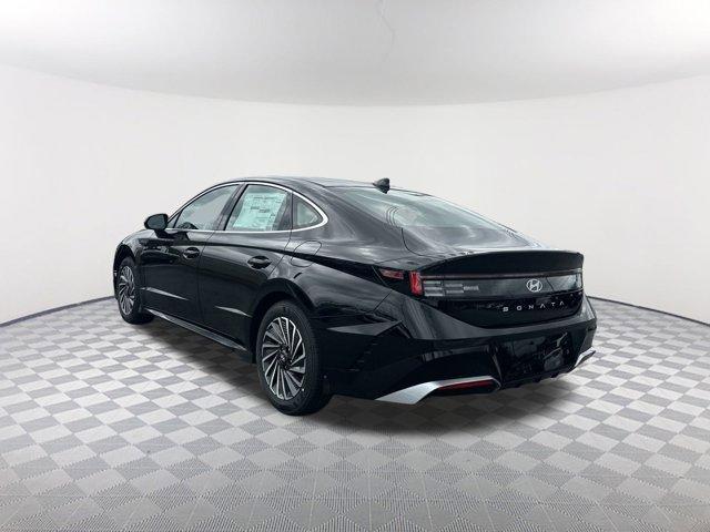 new 2025 Hyundai Sonata Hybrid car, priced at $32,593