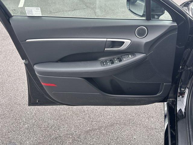 new 2025 Hyundai Sonata Hybrid car, priced at $32,593