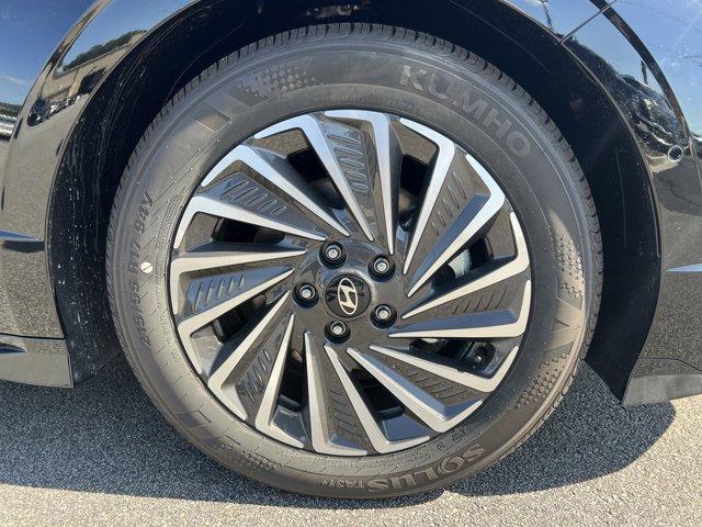 new 2025 Hyundai Sonata Hybrid car, priced at $37,011