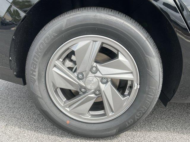 new 2025 Hyundai Elantra car, priced at $23,198