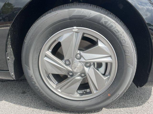 new 2025 Hyundai Elantra car, priced at $23,198