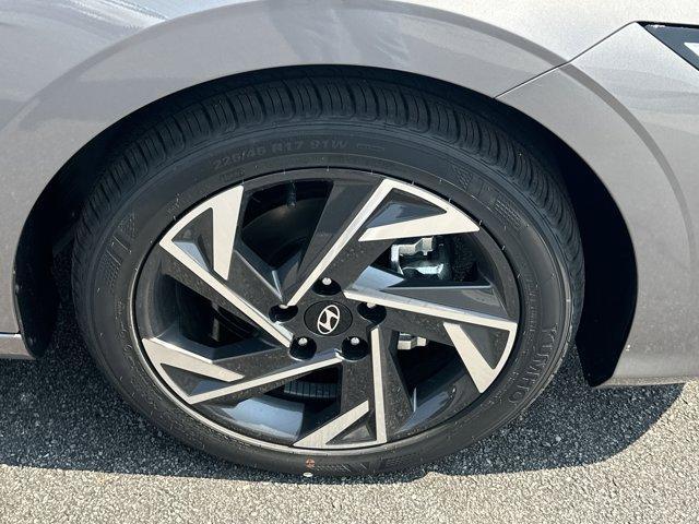new 2025 Hyundai Elantra car, priced at $24,376
