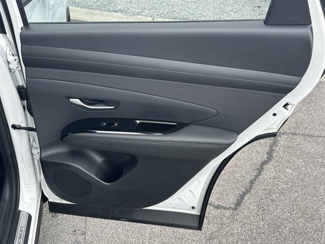 new 2025 Hyundai TUCSON Hybrid car, priced at $43,014