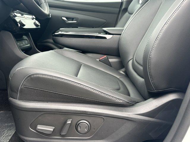 new 2025 Hyundai TUCSON Hybrid car, priced at $43,014
